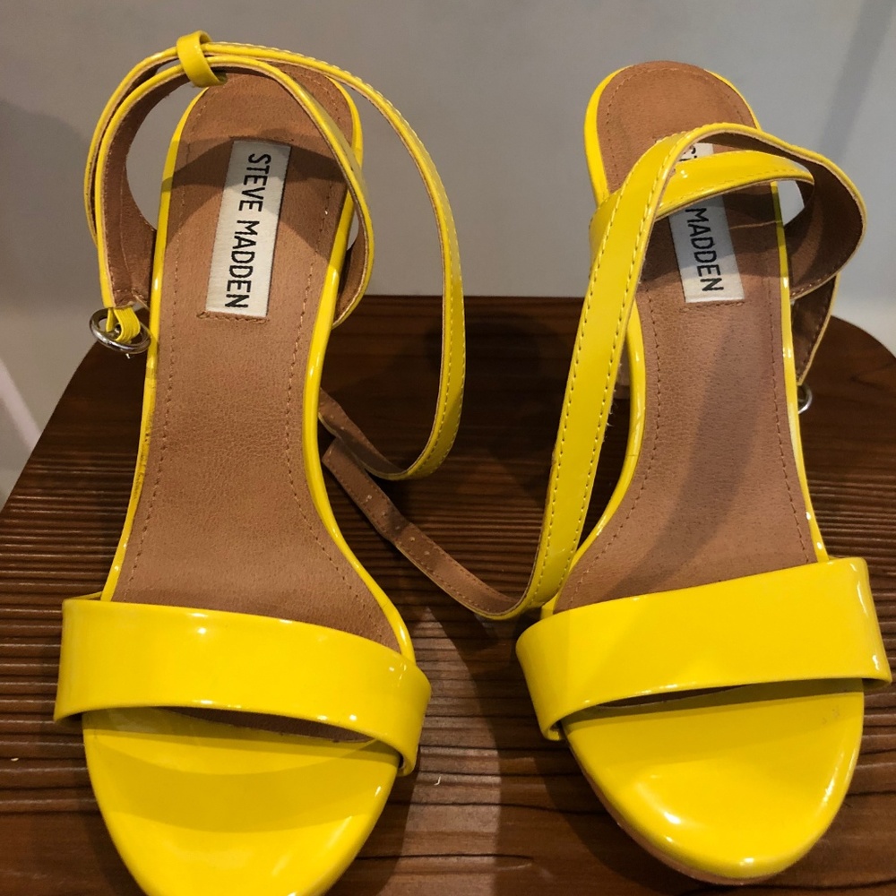 Steve Madden Yellow Dressy Heeled Sandals Size 7